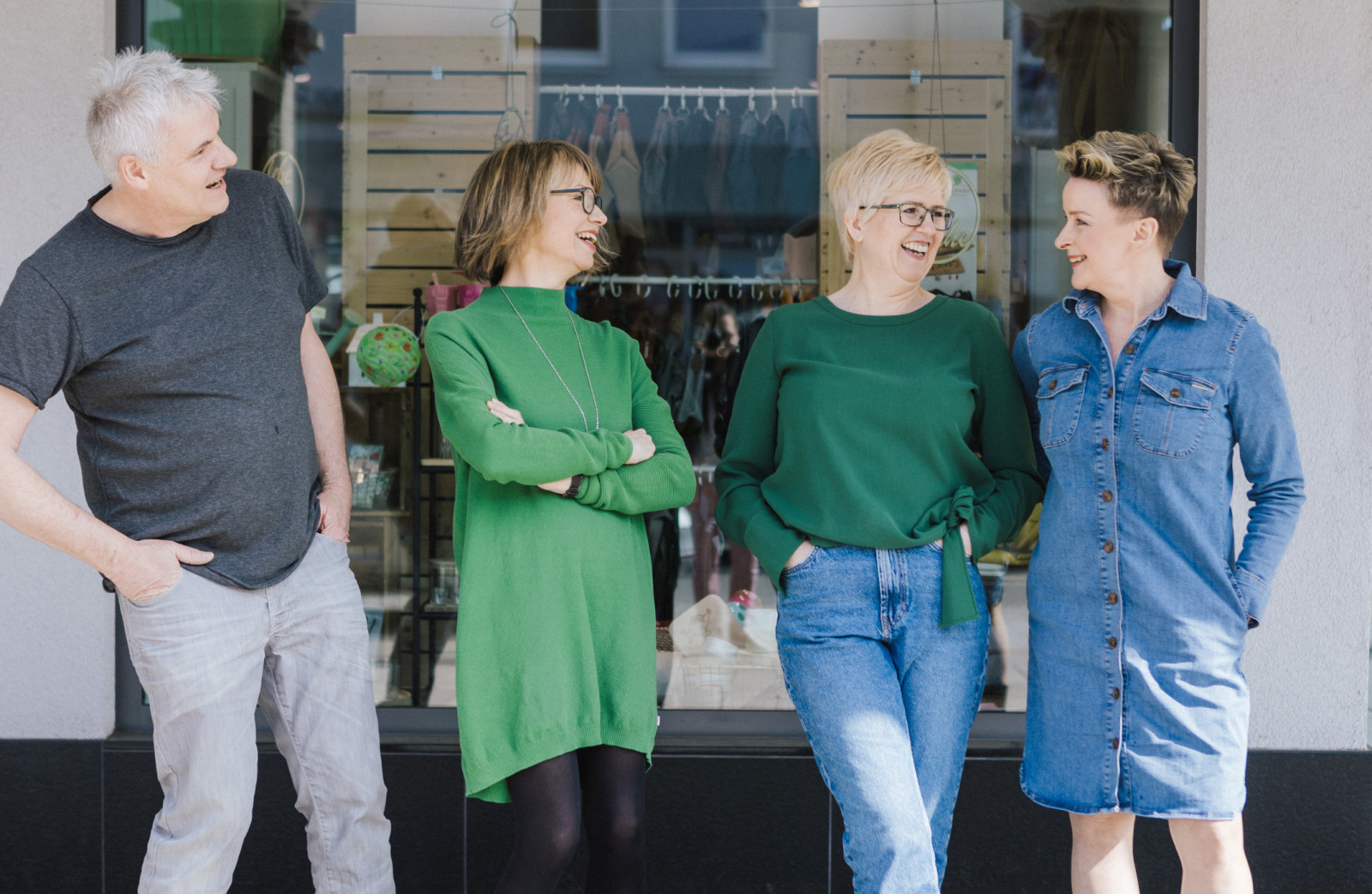 Spielzeugladen Holzwurm Team